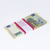 Пачка купюр 200 евро 770166