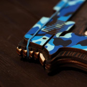 Сувенир деревянный «Резинкострел, синий камуфляж» + 4 резинки   4576999